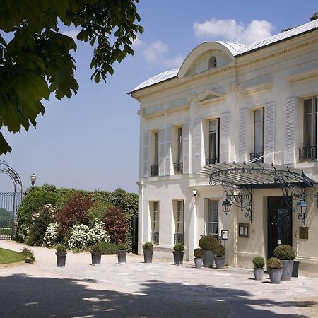 Pavillon Henri IV Hotel Restaurant Gastronomique Terrasse Saint-Germain-en-Laye Bagian luar foto